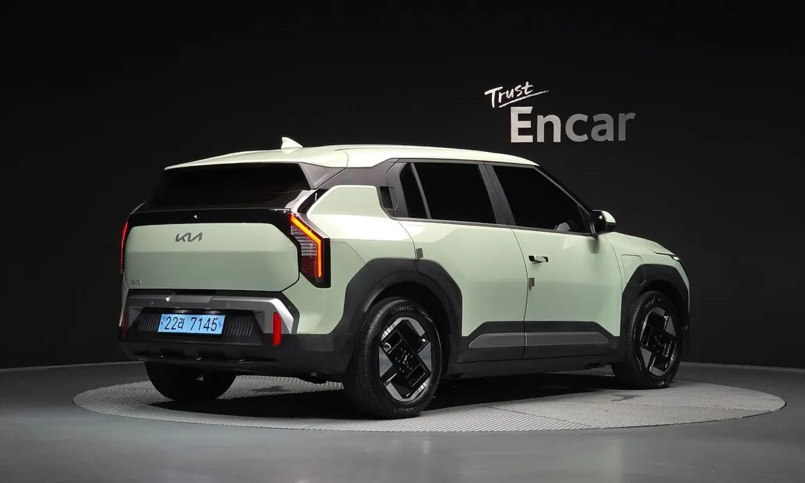 Kia EV3 — фото 9