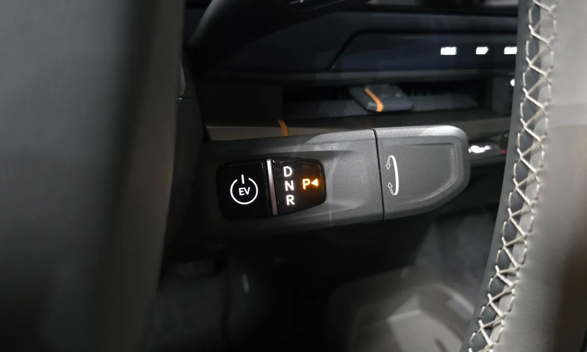 Kia EV3 — фото 8