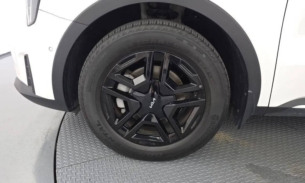 Kia Sorento — фото 10