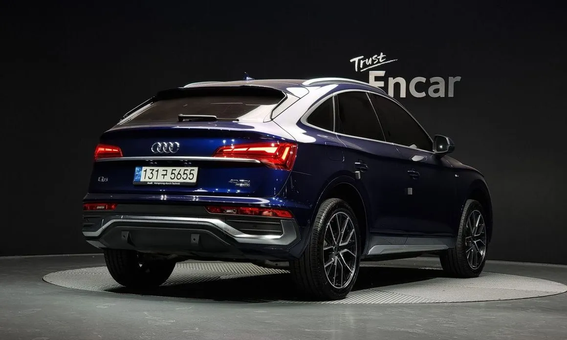 Audi Q5 — фото 6