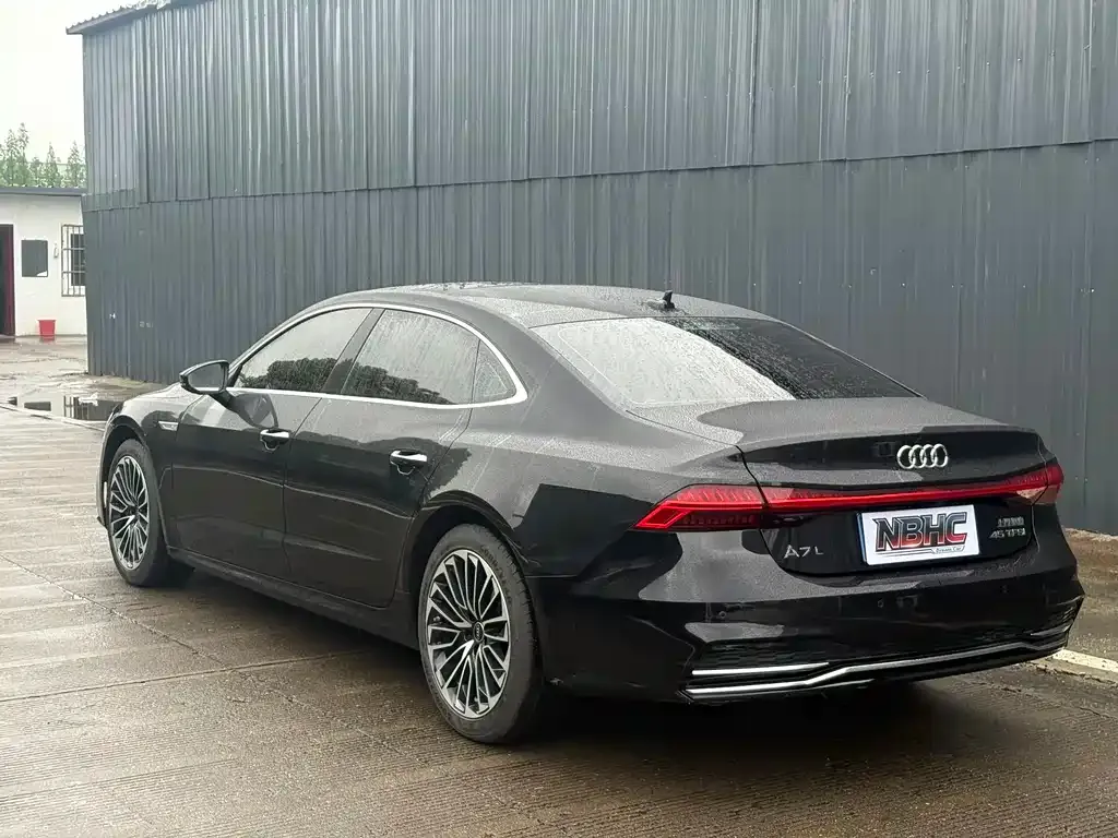 Audi A7L — фото 4