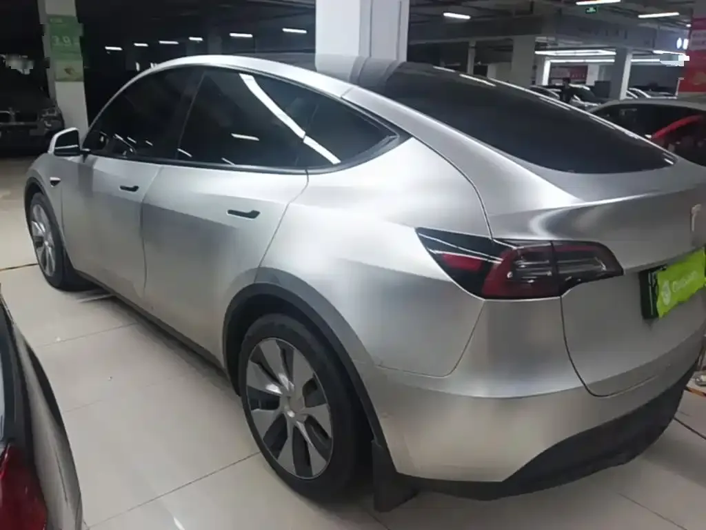 Tesla Model Y — фото 4