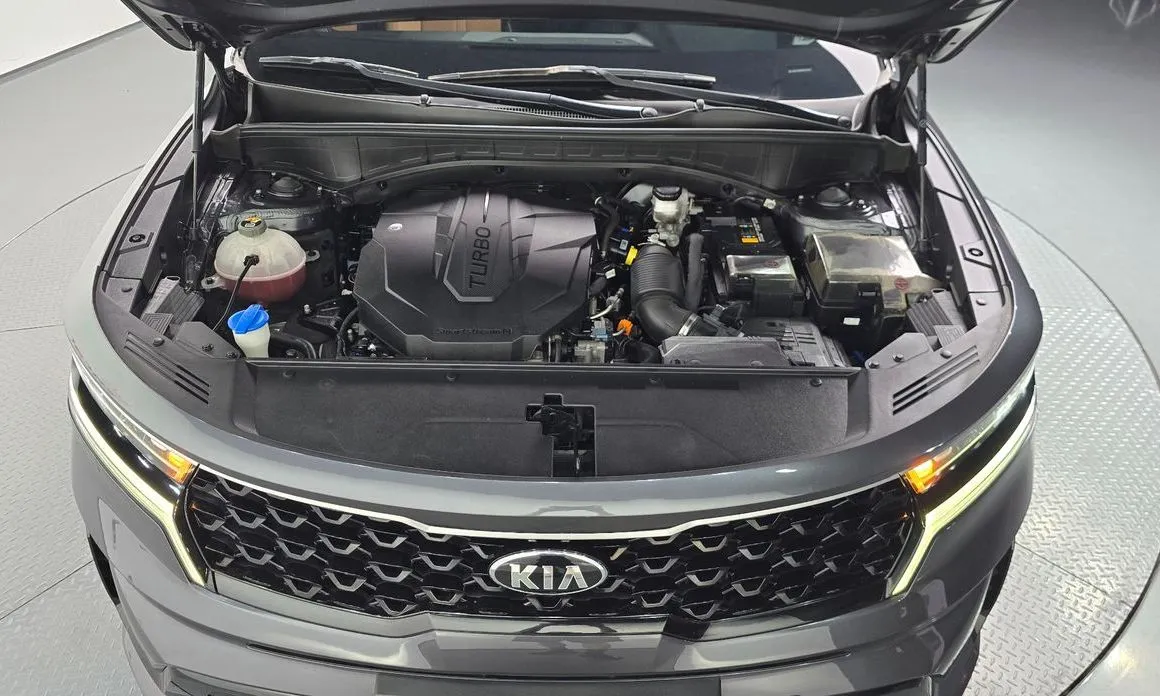 Kia Sorento — фото 9