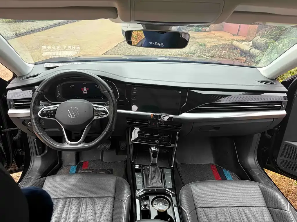 Volkswagen Passat — фото 7