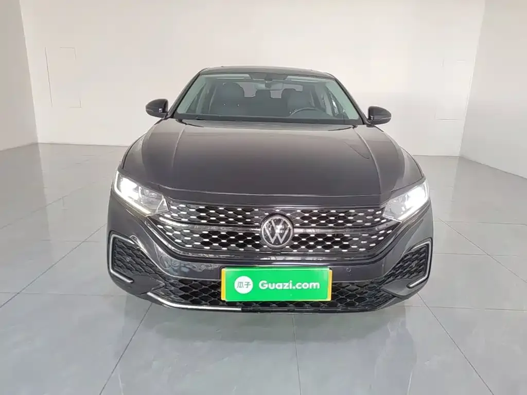 Volkswagen Passat — фото 10