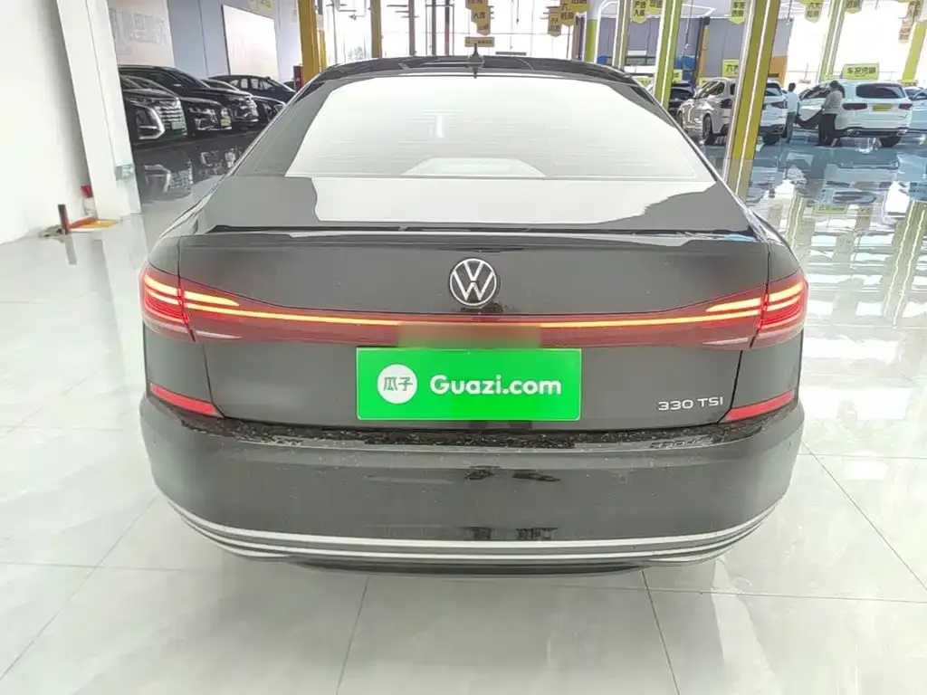 Volkswagen Passat — фото 6