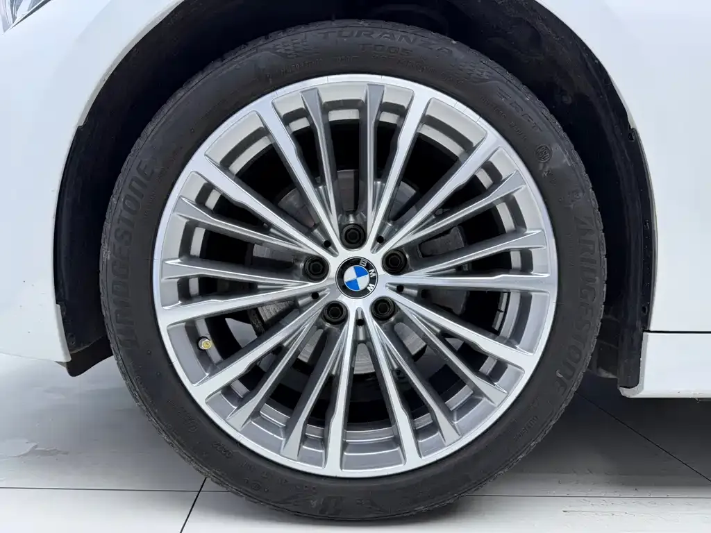 BMW 3 Series — фото 9