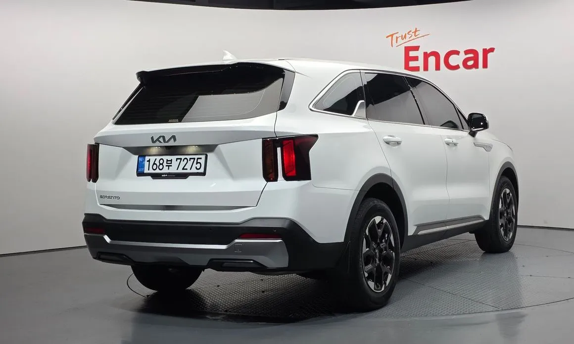 Kia Sorento — фото 5