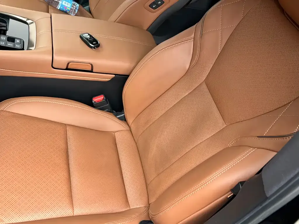Toyota Alphard — фото 5