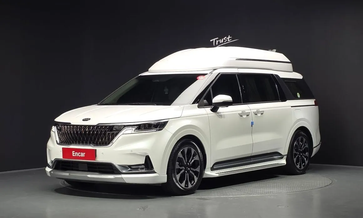 Kia Carnival — фото 1