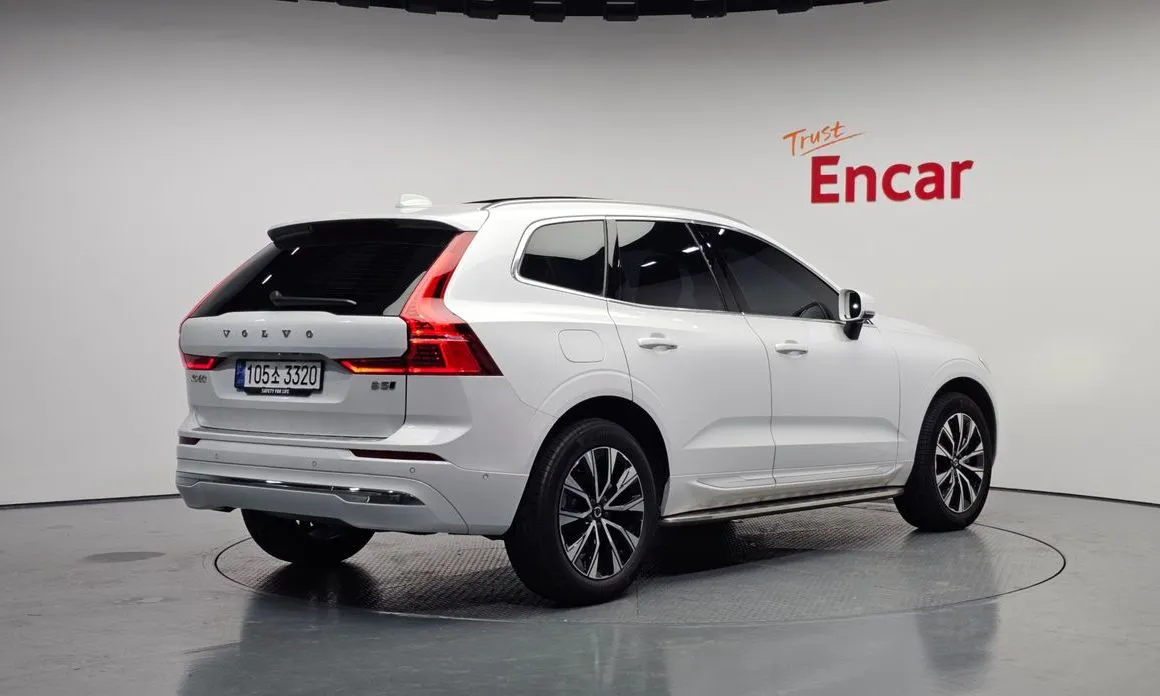 Volvo XC60 — фото 4