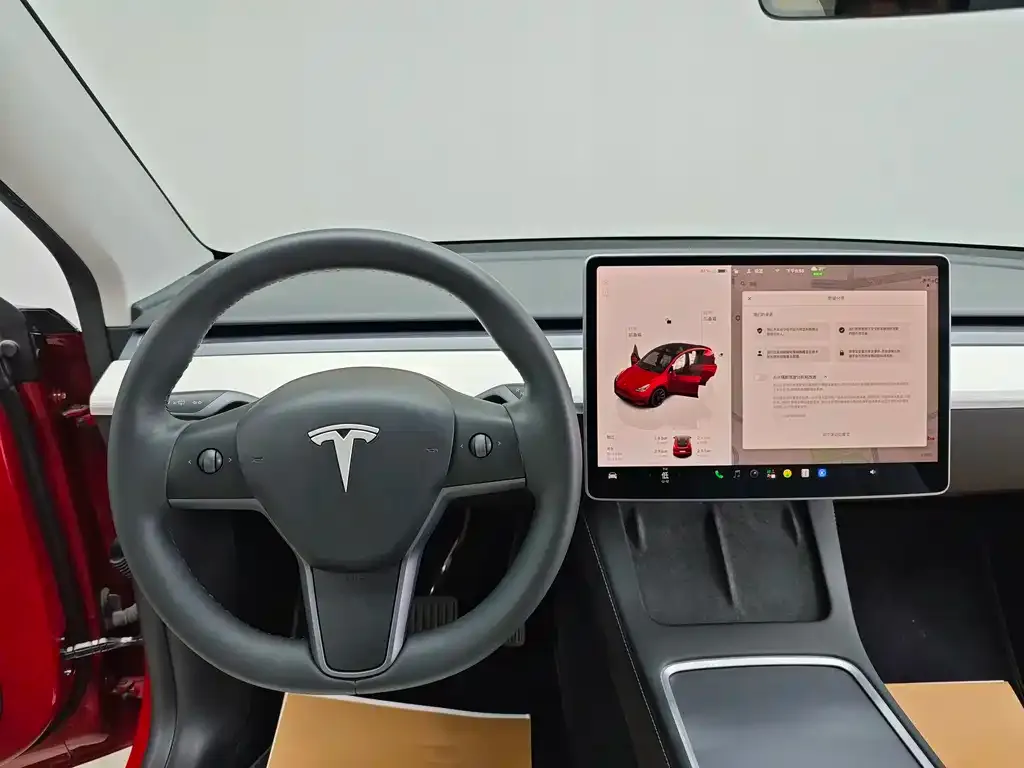 Tesla Model Y — фото 5