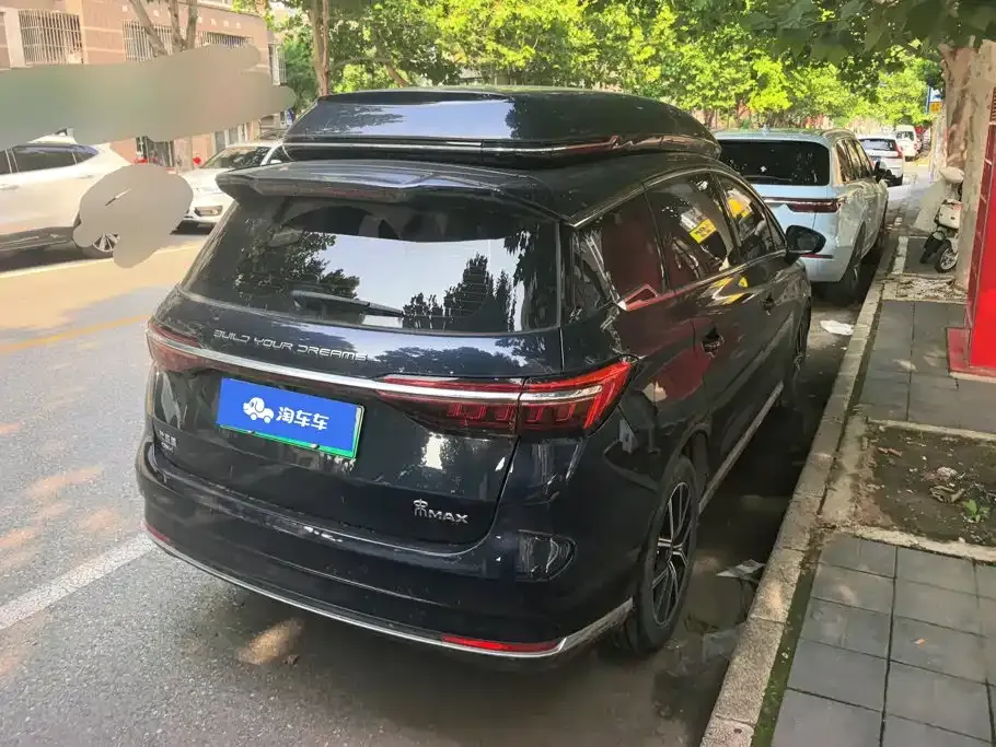 BYD MAX New Energy — фото 9
