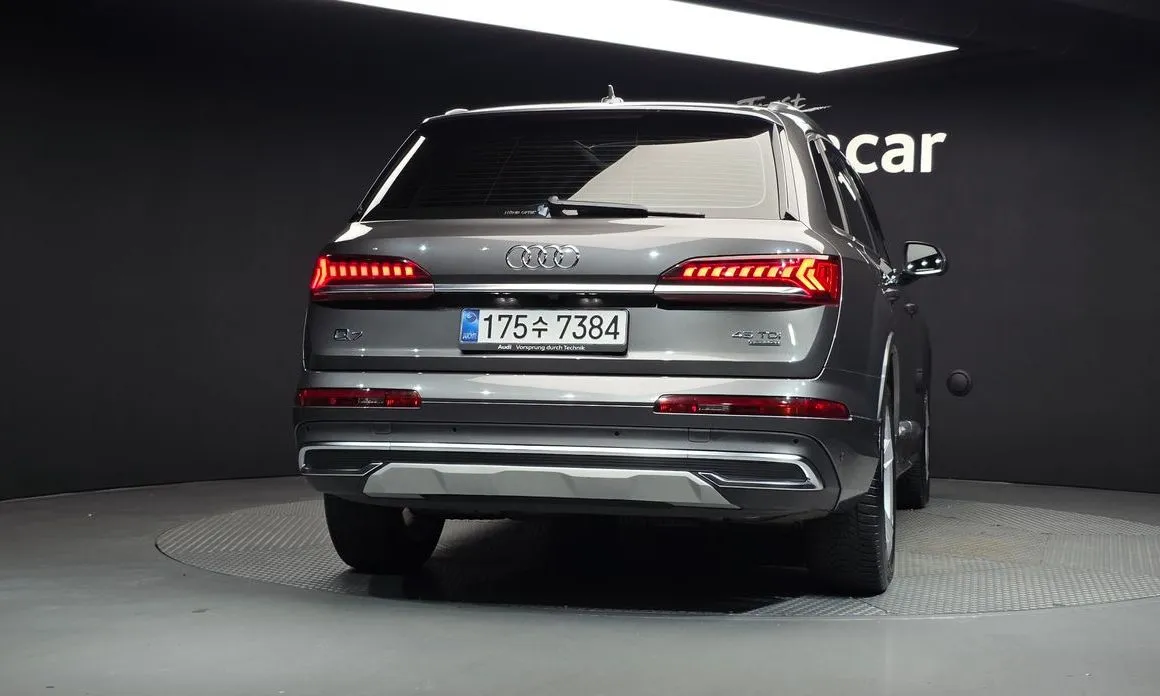 Audi Q7 — фото 4