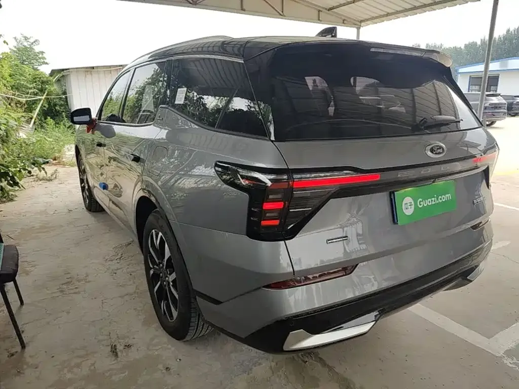 Ford Edge — фото 10