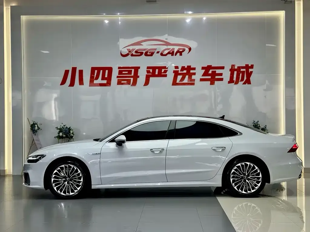 Audi A7L — фото 8