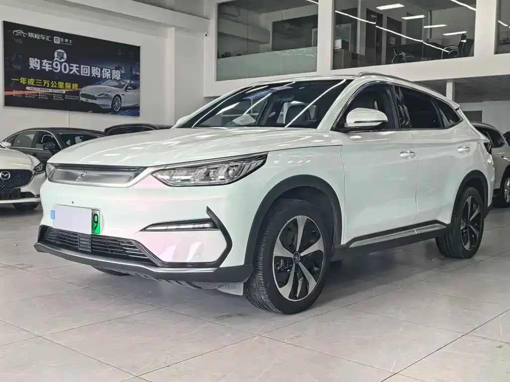 BYD PLUS New Energy — фото 1