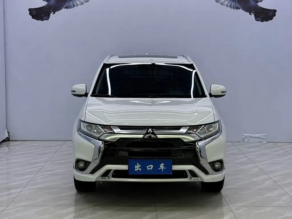 Mitsubishi Outlander — фото 2