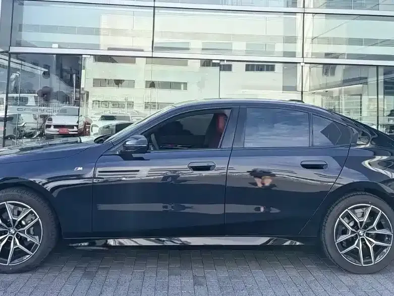 BMW 5 Series (Import) — фото 6