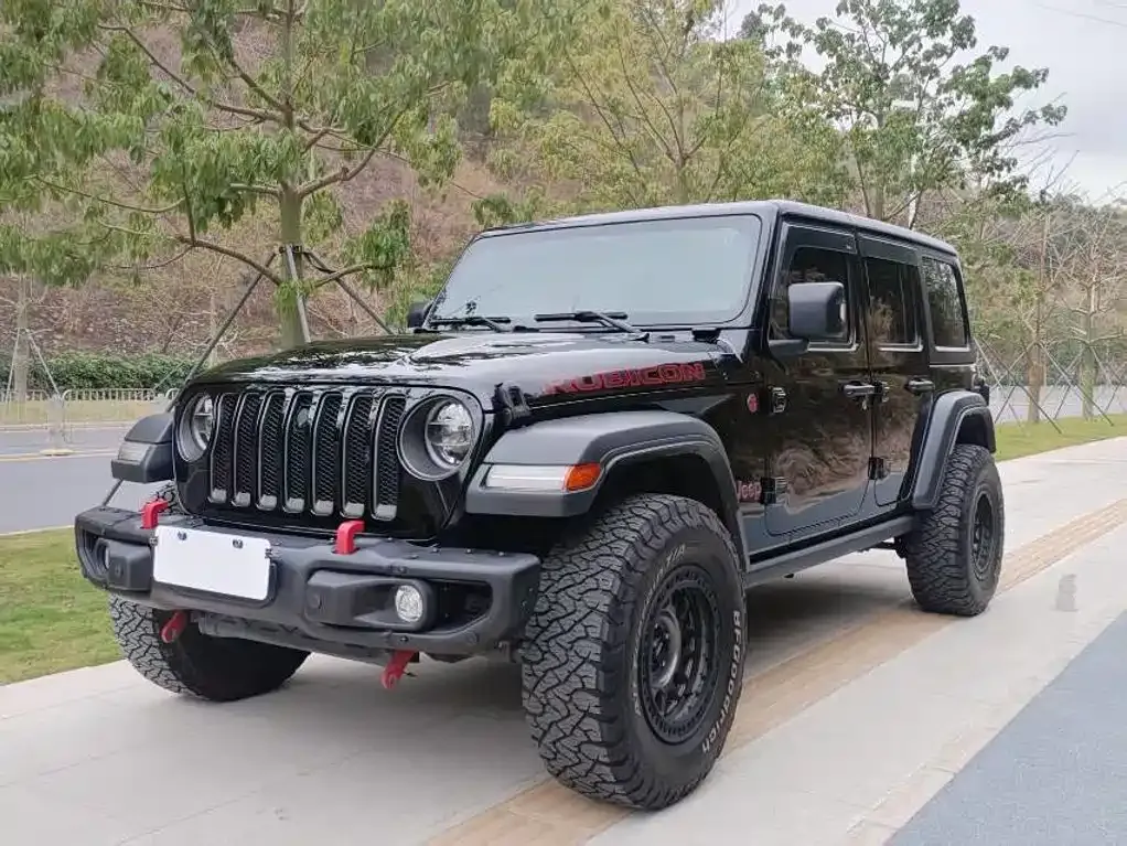 Jeep Wrangler — фото 1