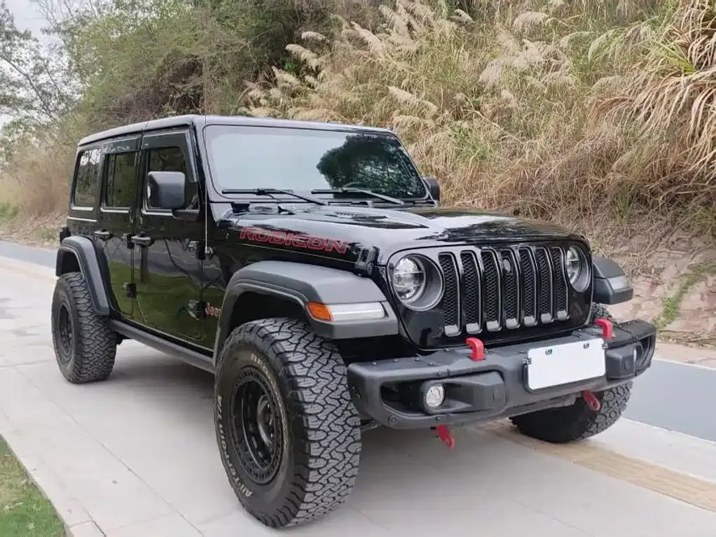 Jeep Wrangler — фото 9