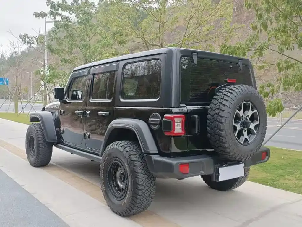 Jeep Wrangler — фото 4