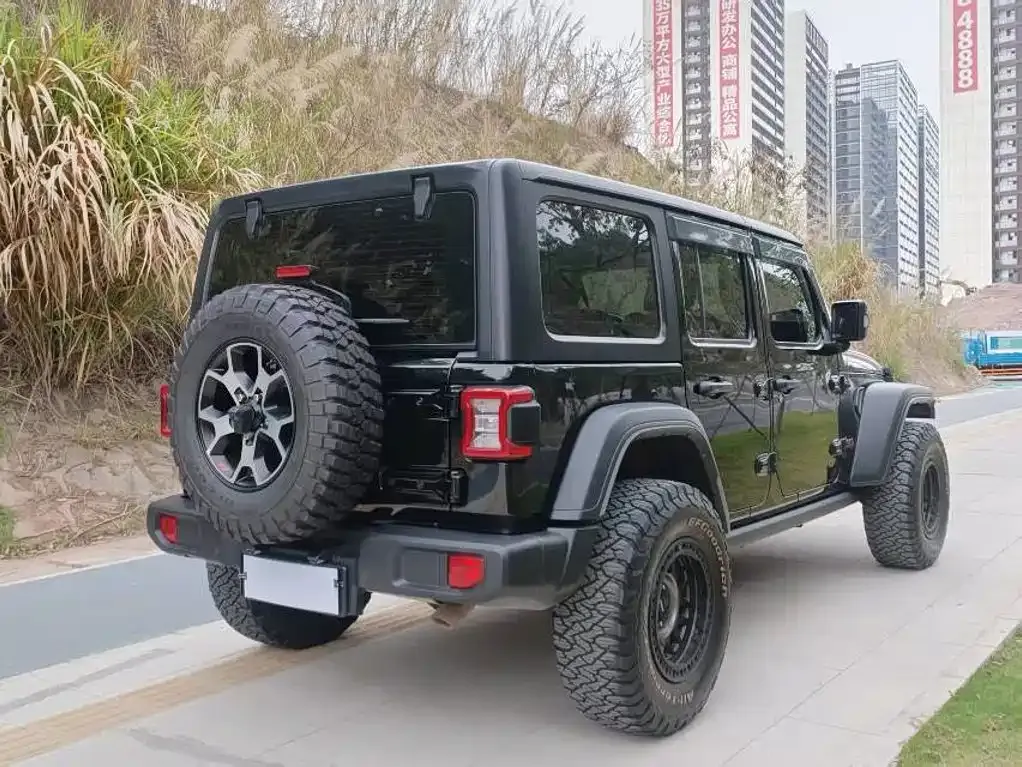 Jeep Wrangler — фото 5