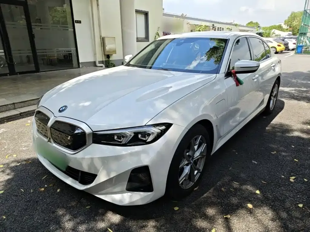 BMW i3 — фото 1