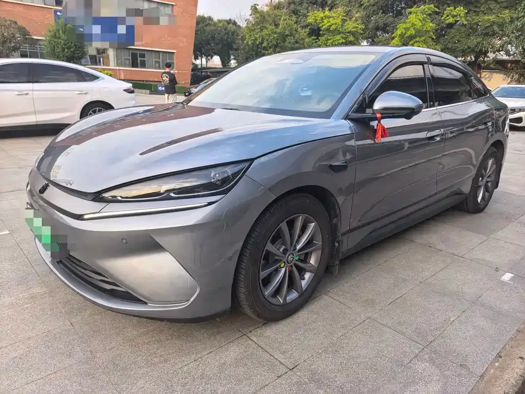 BYD Qin L — фото 1