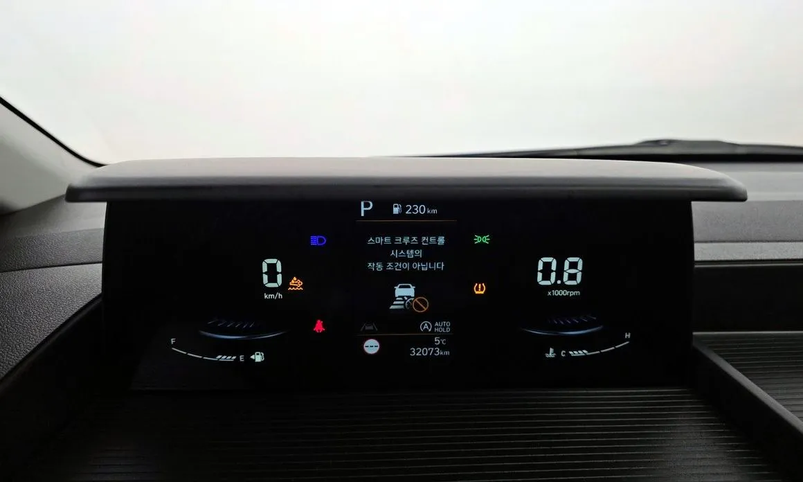 Hyundai Staria — фото 3