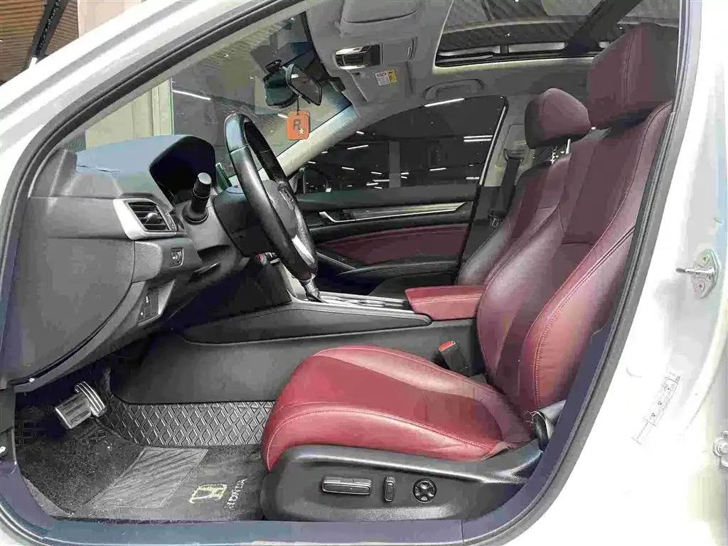 Honda Accord — фото 6