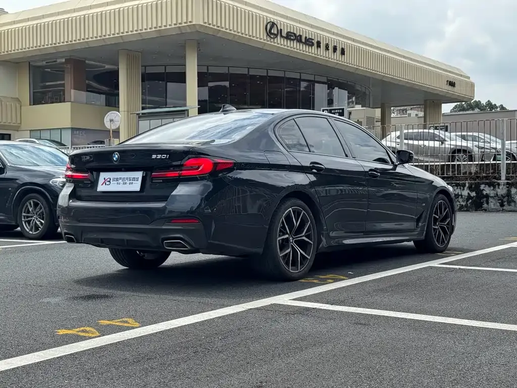 BMW 5 Series (Import) — фото 3