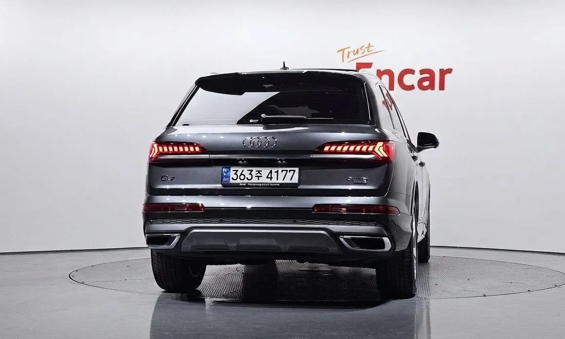 Audi Q7 — фото 3