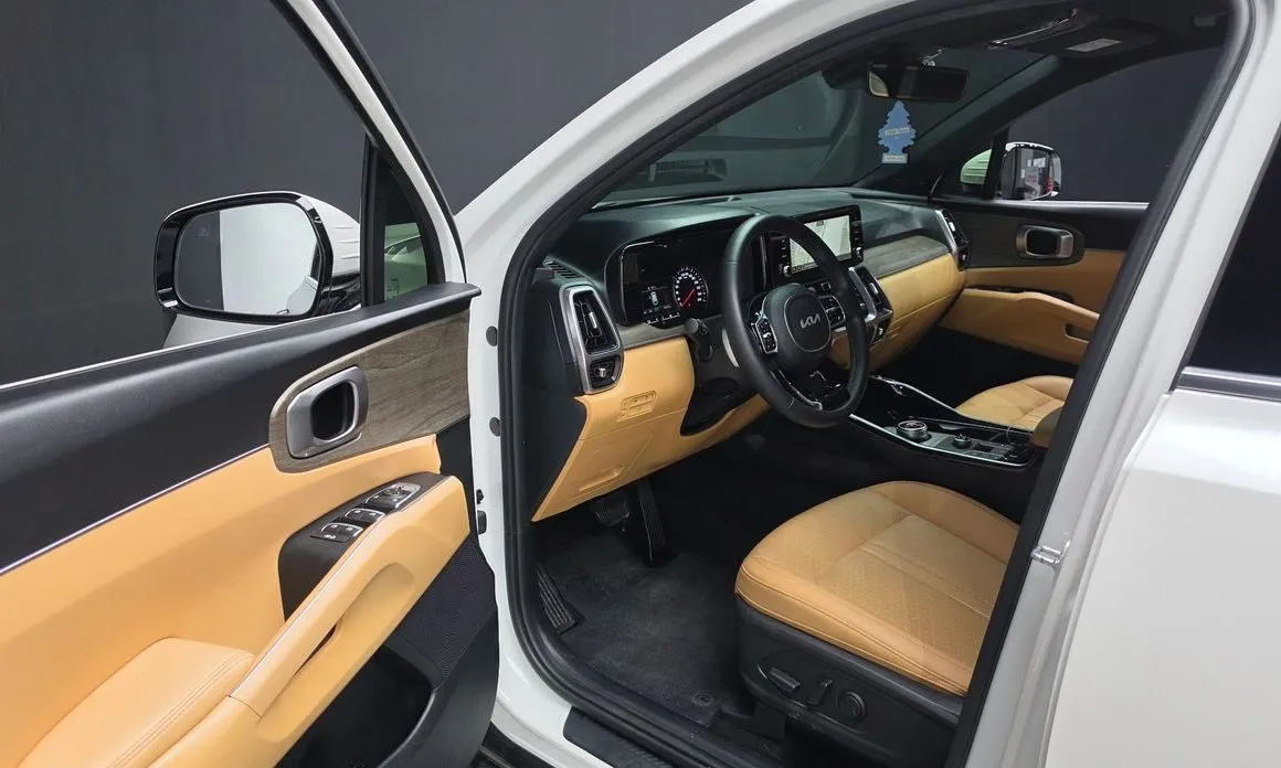 Kia Sorento — фото 7