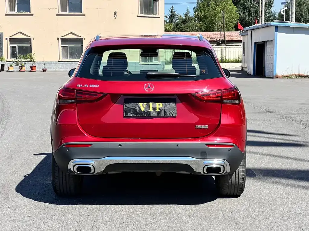 Mercedes-Benz GLA — фото 10