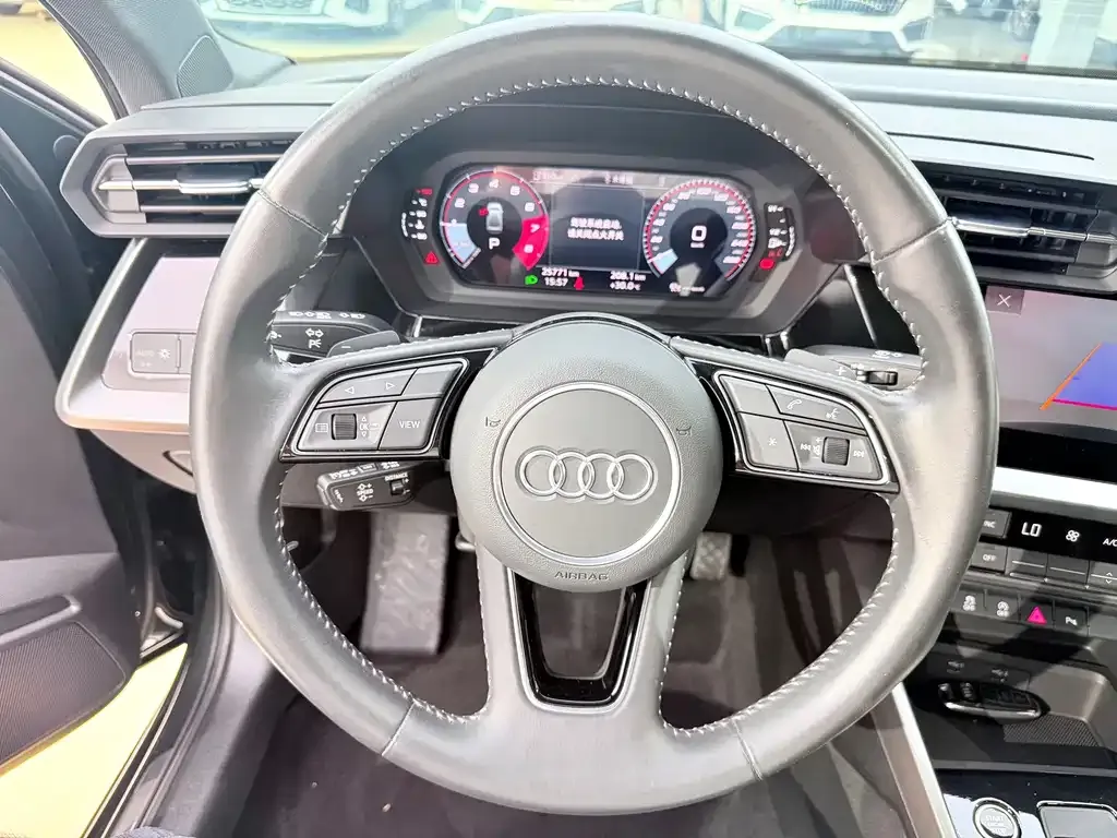Audi A3 — фото 8