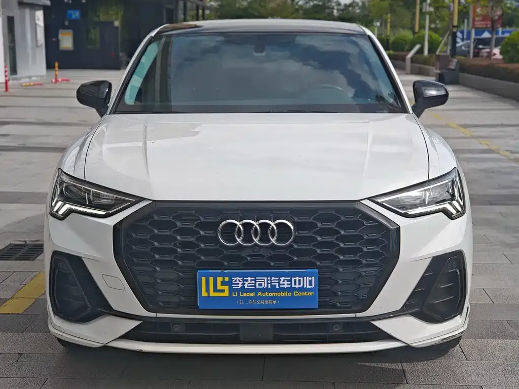 Audi Q3 Sportback — фото 8