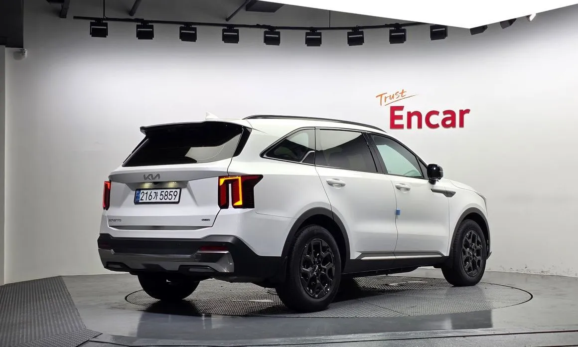 Kia Sorento — фото 3