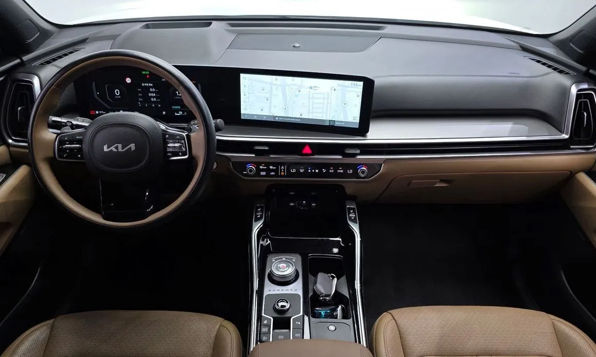 Kia Sorento — фото 7