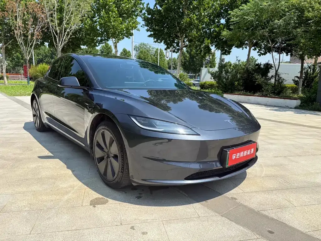 Tesla Model 3 — фото 8