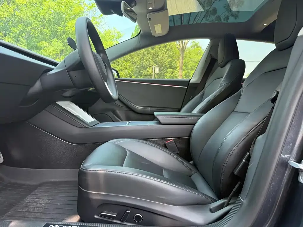 Tesla Model 3 — фото 5