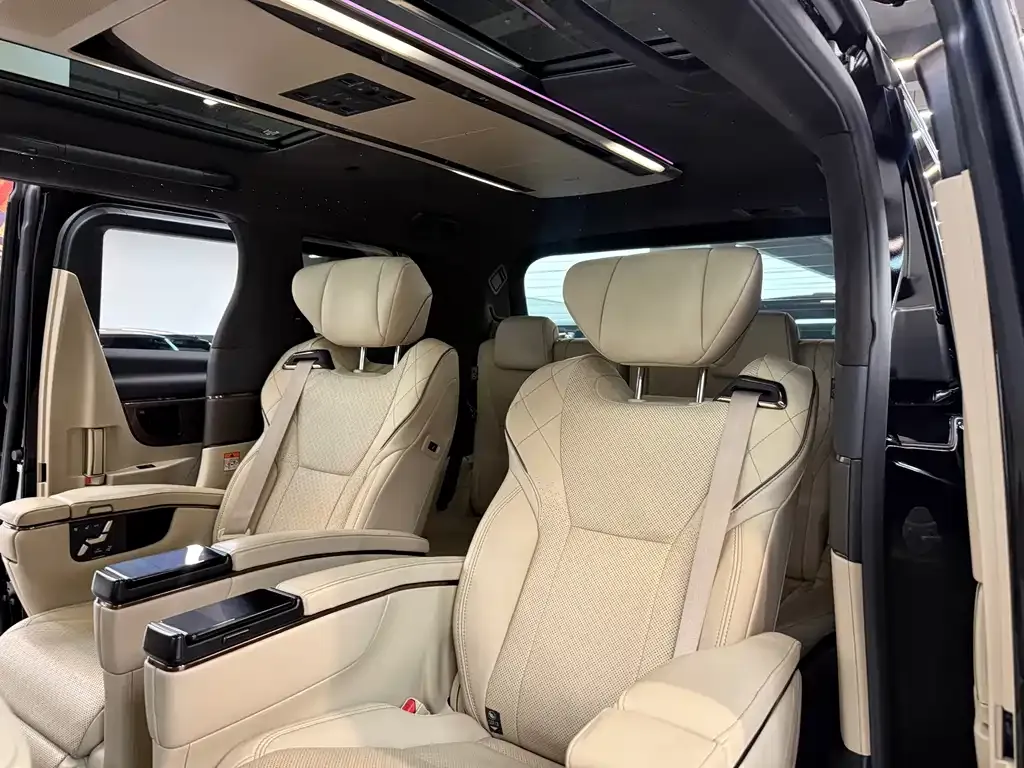 Toyota Vellfire — фото 2