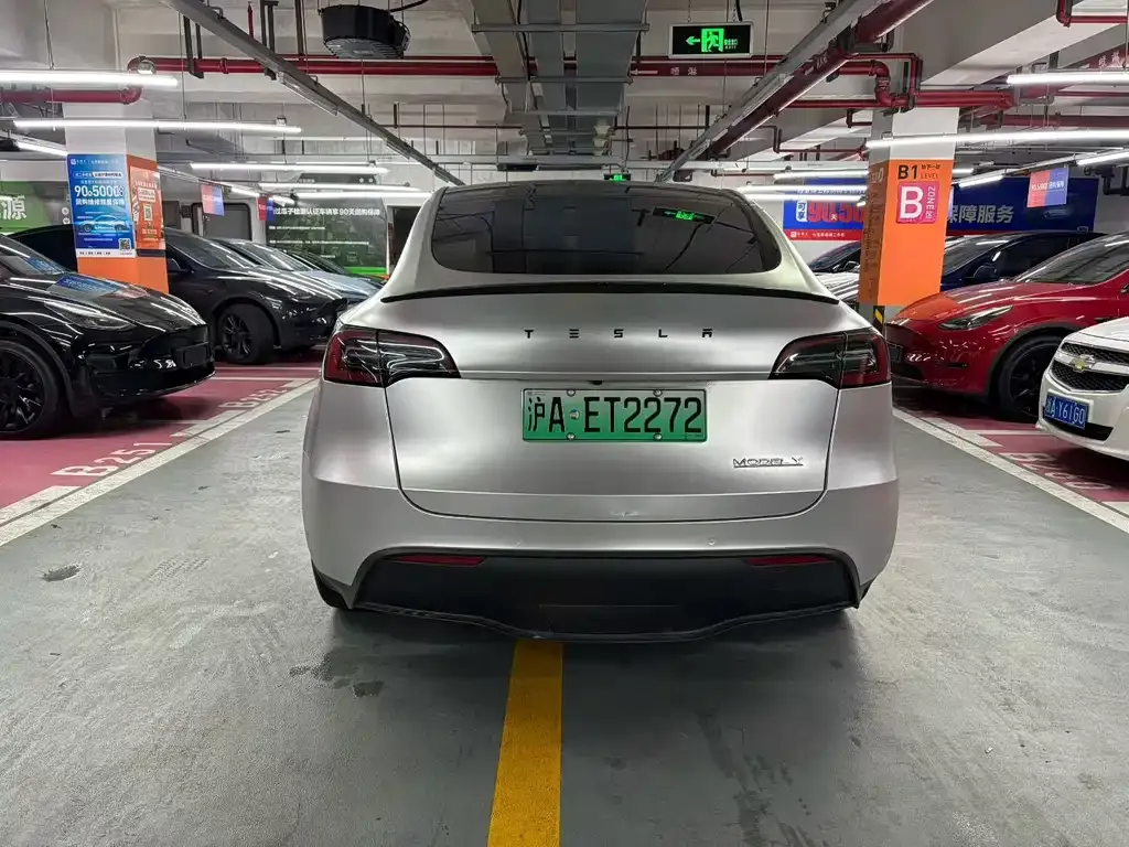 Tesla Model Y — фото 9