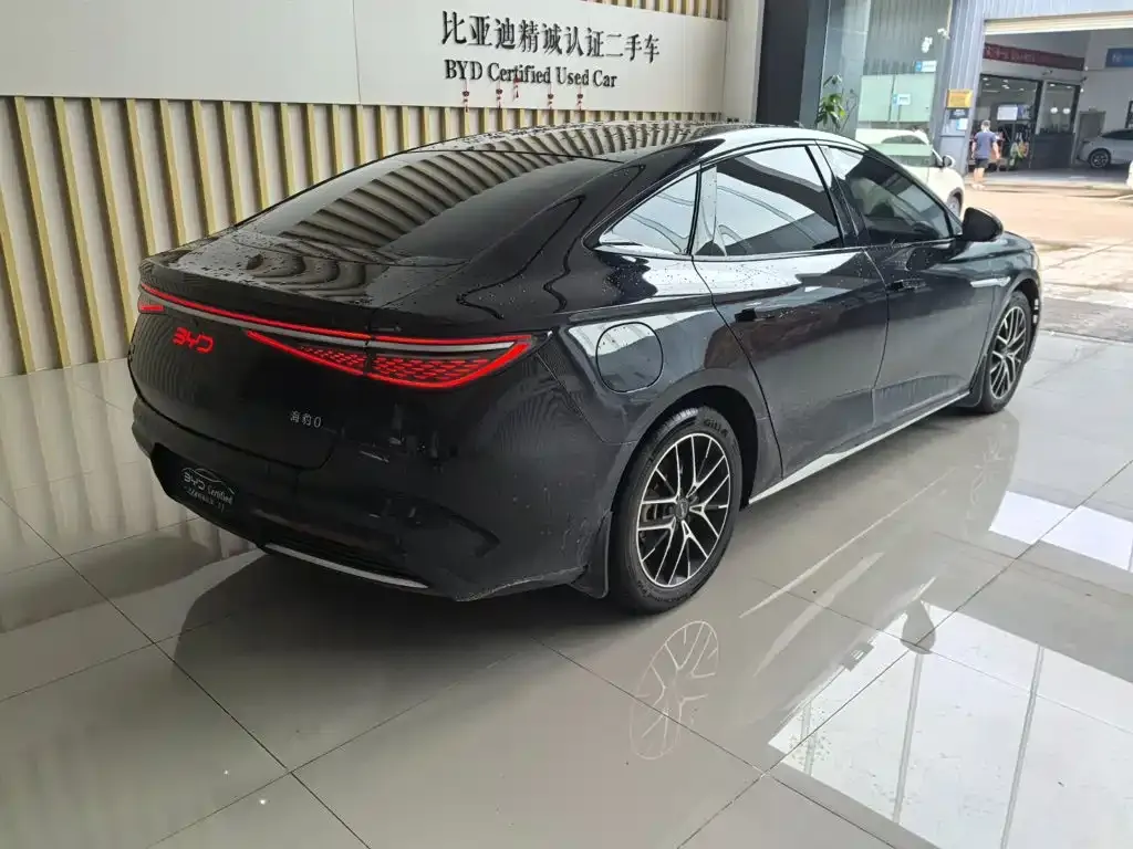BYD Seal 07 DM-i — фото 7