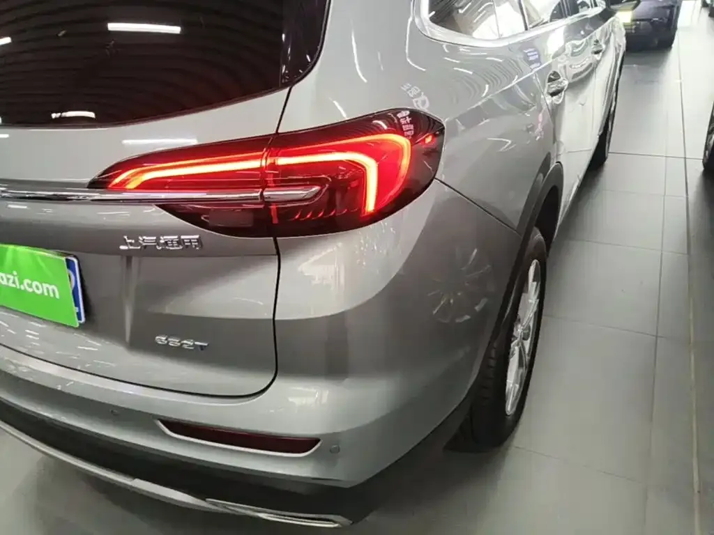 Buick Envision Plus — фото 2
