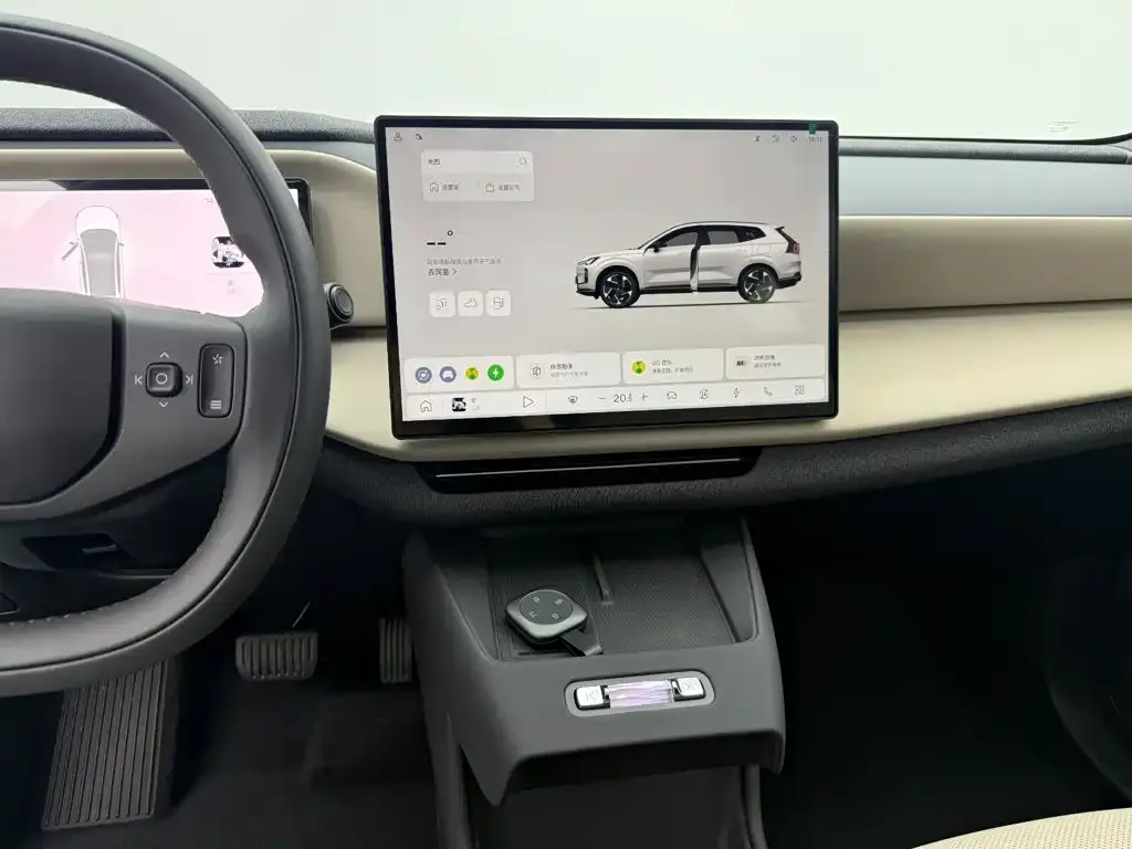 Volvo XC70 Plug-in Hybrid — фото 4