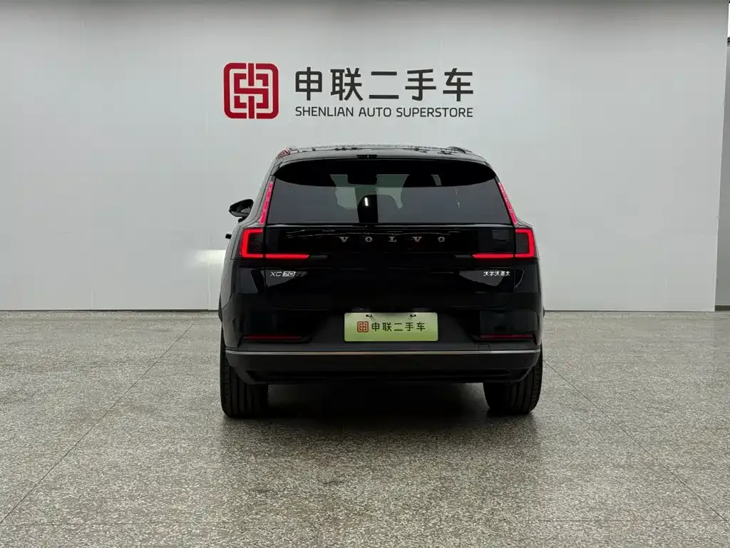 Volvo XC70 Plug-in Hybrid — фото 3