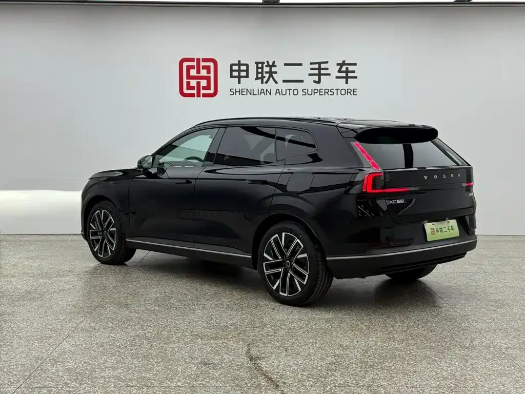 Volvo XC70 Plug-in Hybrid — фото 10