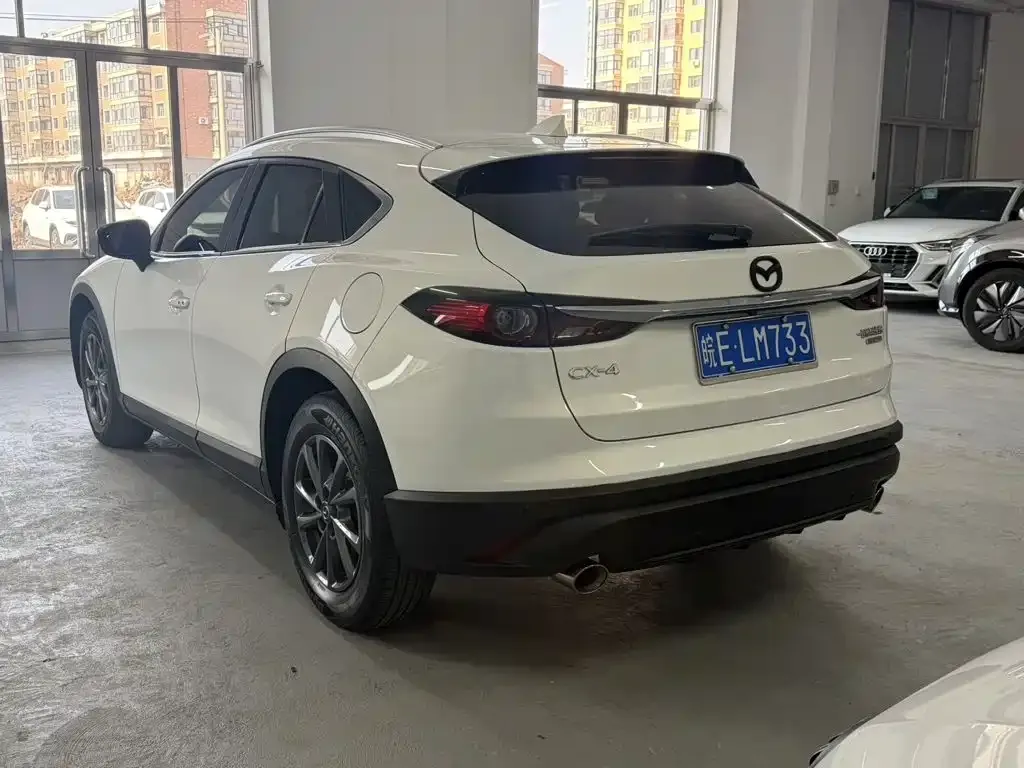 Mazda CX-4 — фото 9