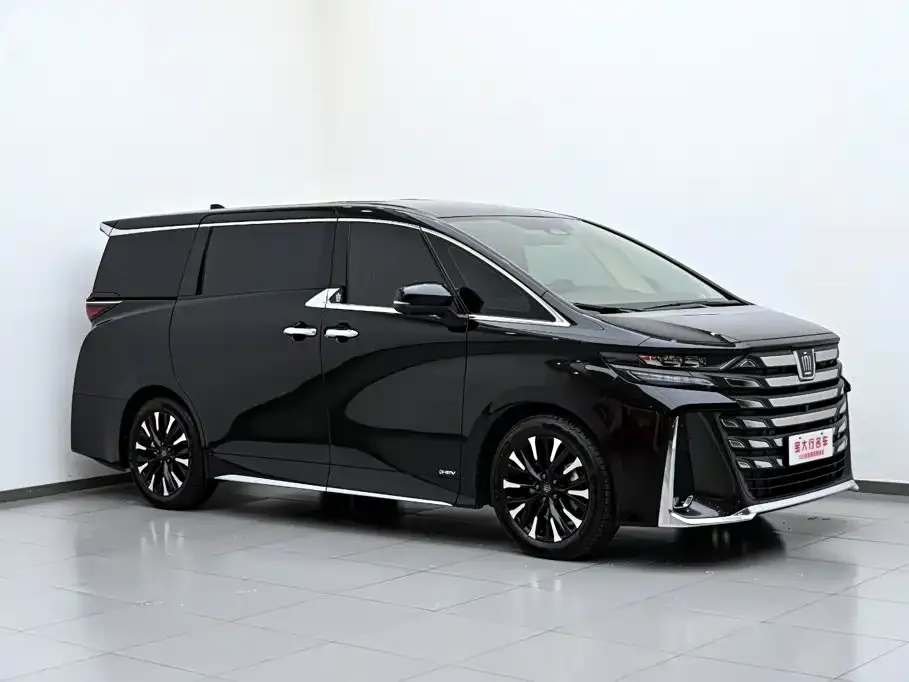 Toyota Vellfire — фото 7